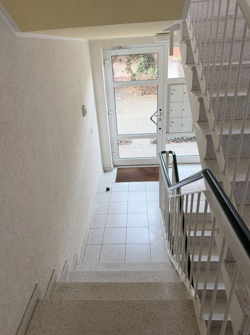 Kapitalanleger aufgepasst! helle, geräumige, gut vermietete DG-Wohnung Nahe Neusser City